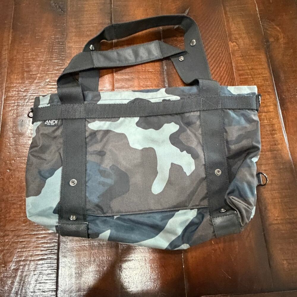 Andi Purse - Black Camo